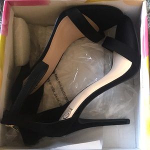 Brand new heels size 8 1/2